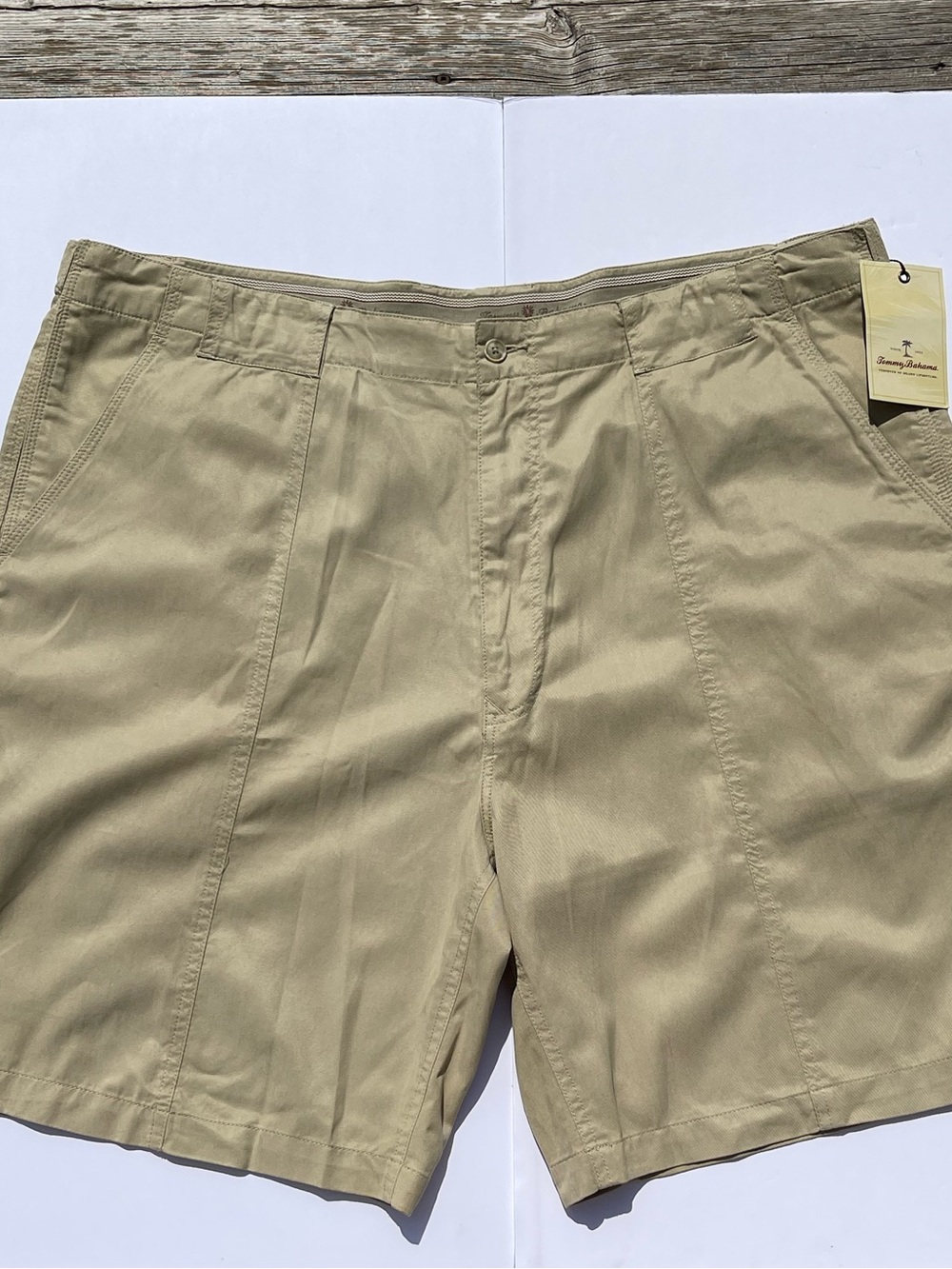 TOMMY BAHAMA BACK NINE CARGO SHORTS 44R KHAKI TENCEL TWILL STRETCH WAIST GOLF